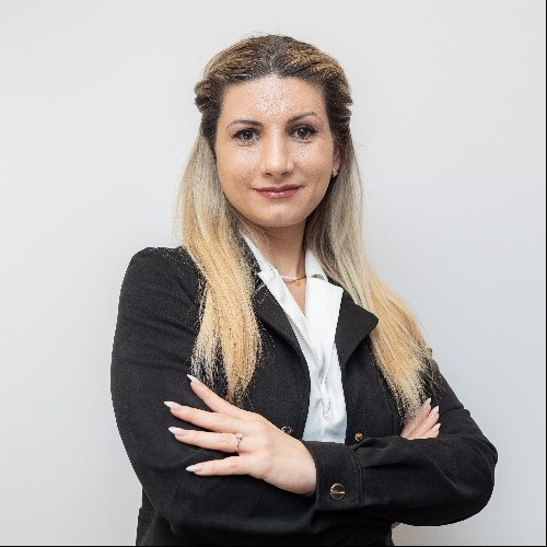 Валя Стоянова