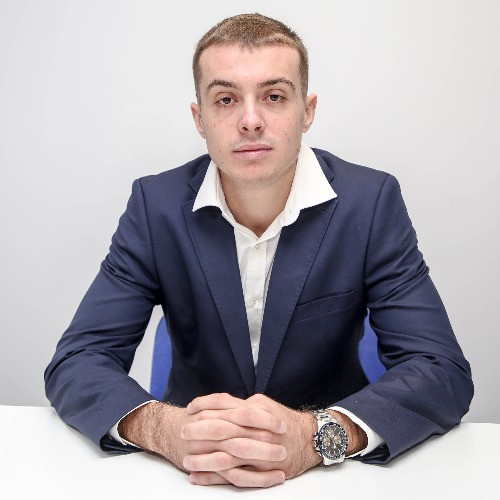 Владислав Енев